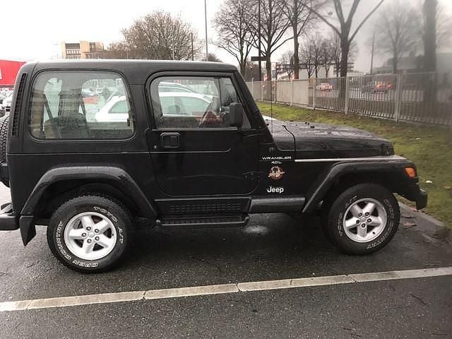Gebraucht Jeep Wrangler 177 PS (130 kW) 1999 Schwarz metallic SUV