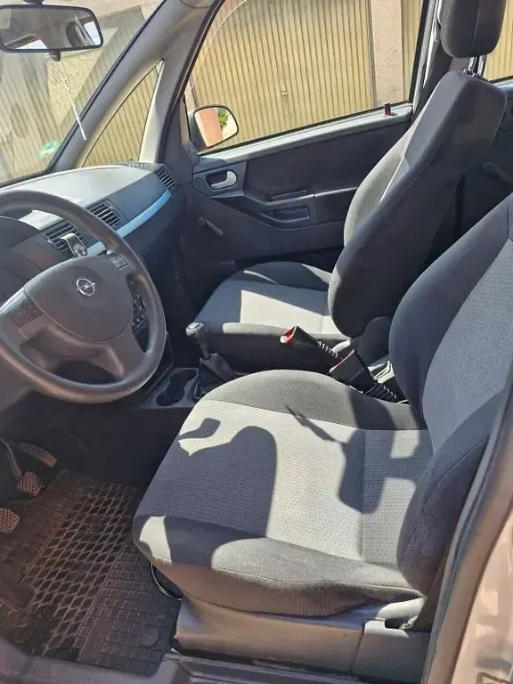 Gebraucht Opel Meriva 69 PS (50 kW) 2004 Silber Van / Kleinbus