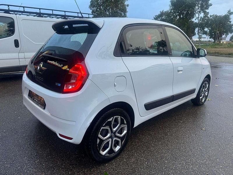 Gebraucht Renault Twingo Zen 30 kW (42 PS) 2021 Weiß Kleinwagen