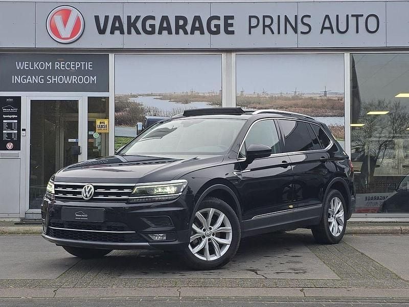 Schwarz Gebraucht 2018 VW Tiguan Allspace Highline SUV | 18.700 € (Fairer Preis) - Bild 1/4