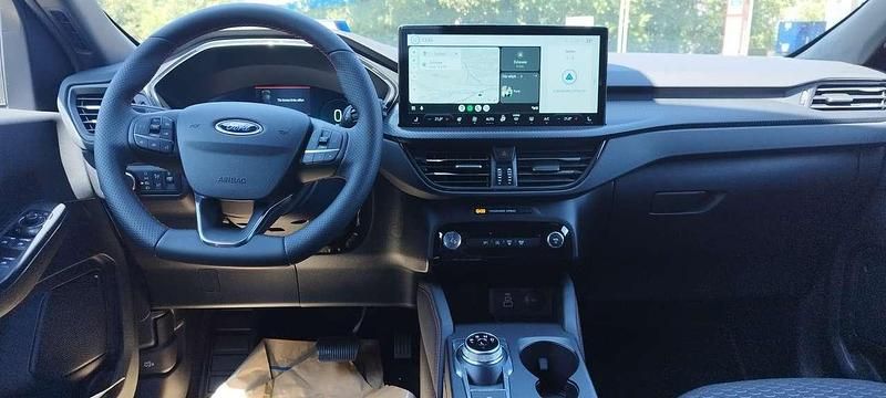 Gebraucht Ford Kuga ST-Line 186 PS (136 kW) 2025 Grau SUV