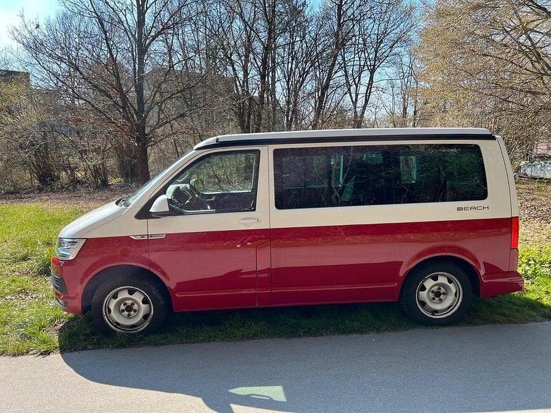 Gebraucht VW California Beach 150 PS (110 kW) 2017 Rot Van