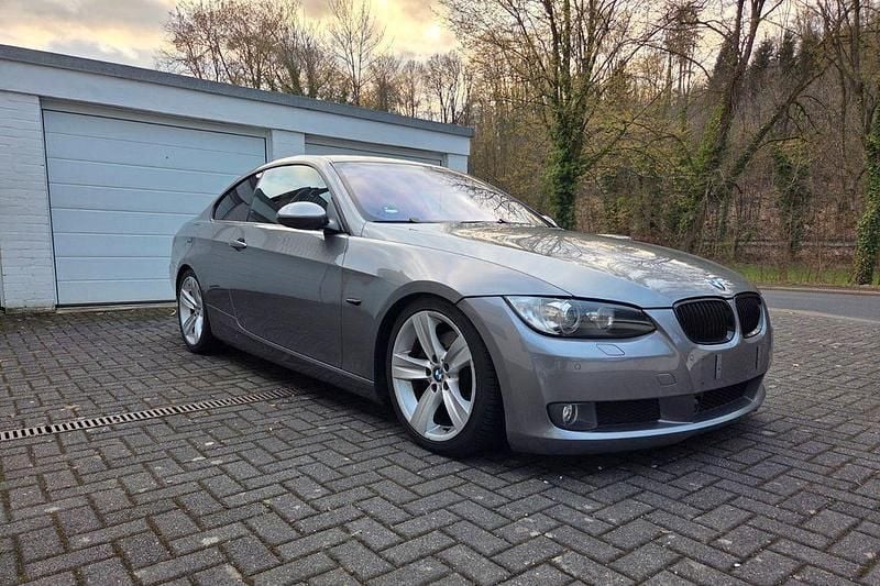 Gebraucht BMW 325 Performance 218 PS (160 kW) 2008 Grau Coupé
