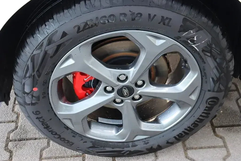 Neu Ford Kuga ST-Line X 242 PS (177 kW) 2026 Weiß SUV