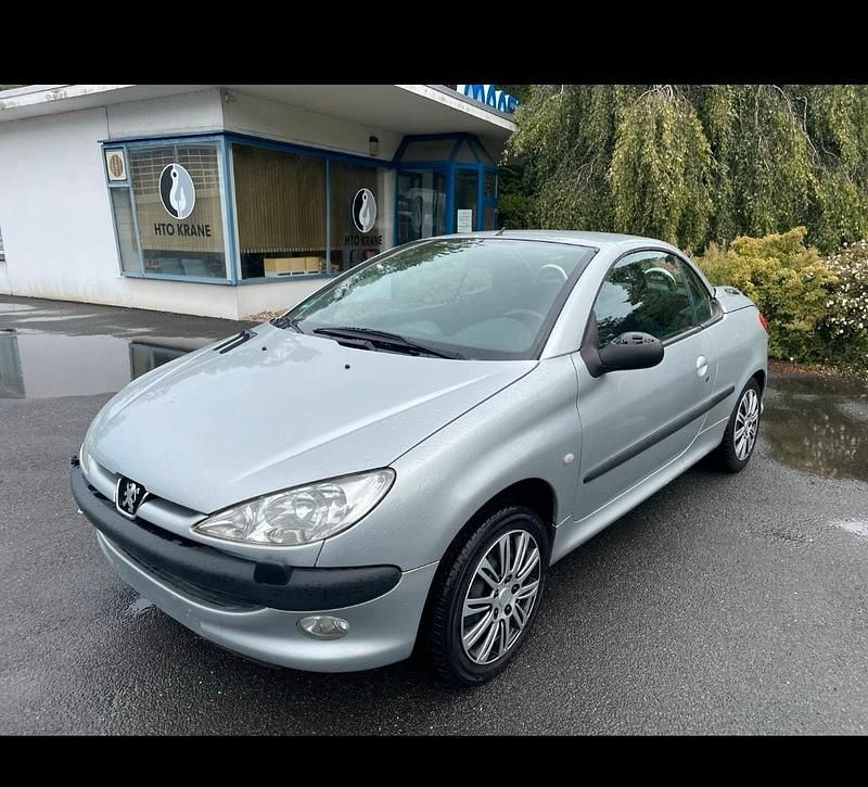 Silber Gebraucht 2001 Peugeot 206 CC Cabrio | 399 € - Bild 1/4