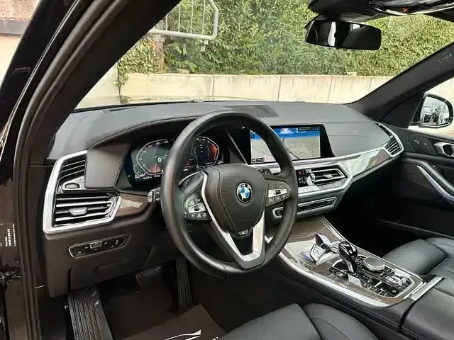 Gebraucht BMW X5 Performance 286 PS (210 kW) 2023 Schwarz SUV
