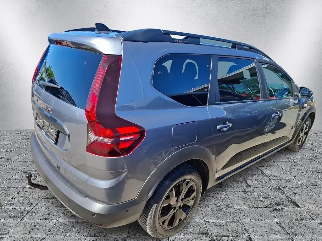 Gebraucht Dacia Jogger Extreme 101 PS (74 kW) 2025 Grau Van / Kleinbus
