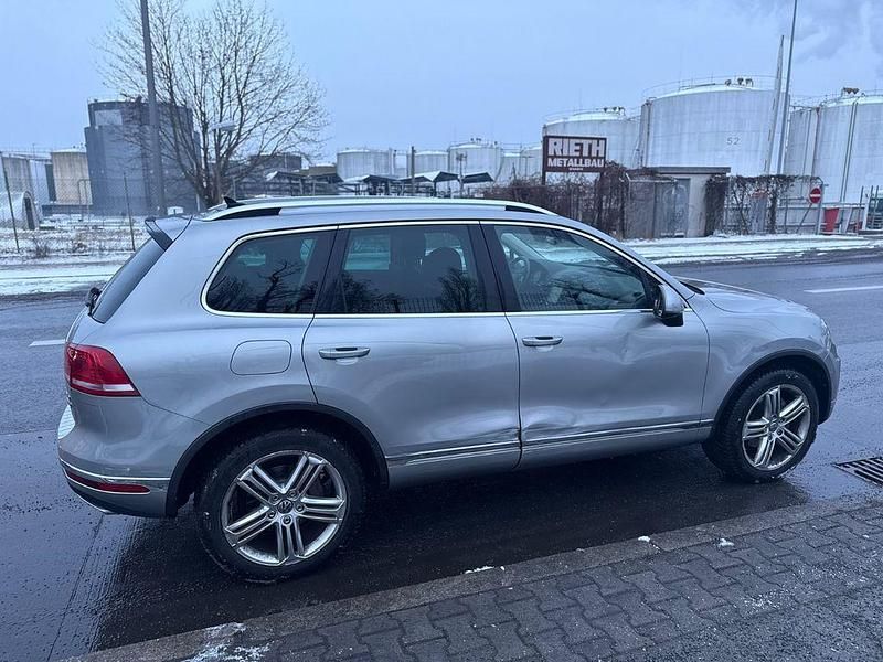 Gebraucht VW Touareg Edition 262 PS (192 kW) 2017 Silber SUV