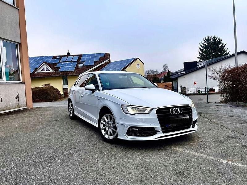Weiß Gebraucht 2015 Audi A3 S-Line Limousine | 10.000 € (Guter Preis) - Bild 1/4