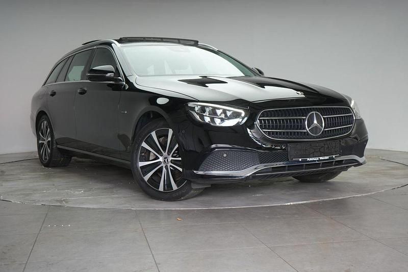 Gebraucht Mercedes E300 211 PS (155 kW) 2020 Schwarz Limousine