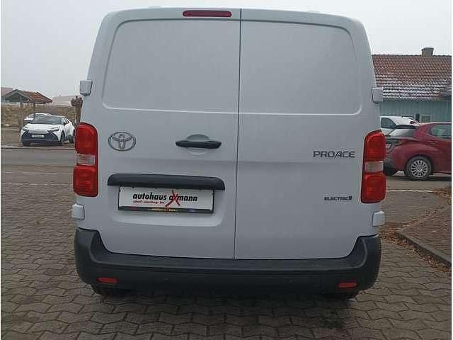 Neu Toyota Proace 100 kW (136 PS) 2025 Van / Kleinbus