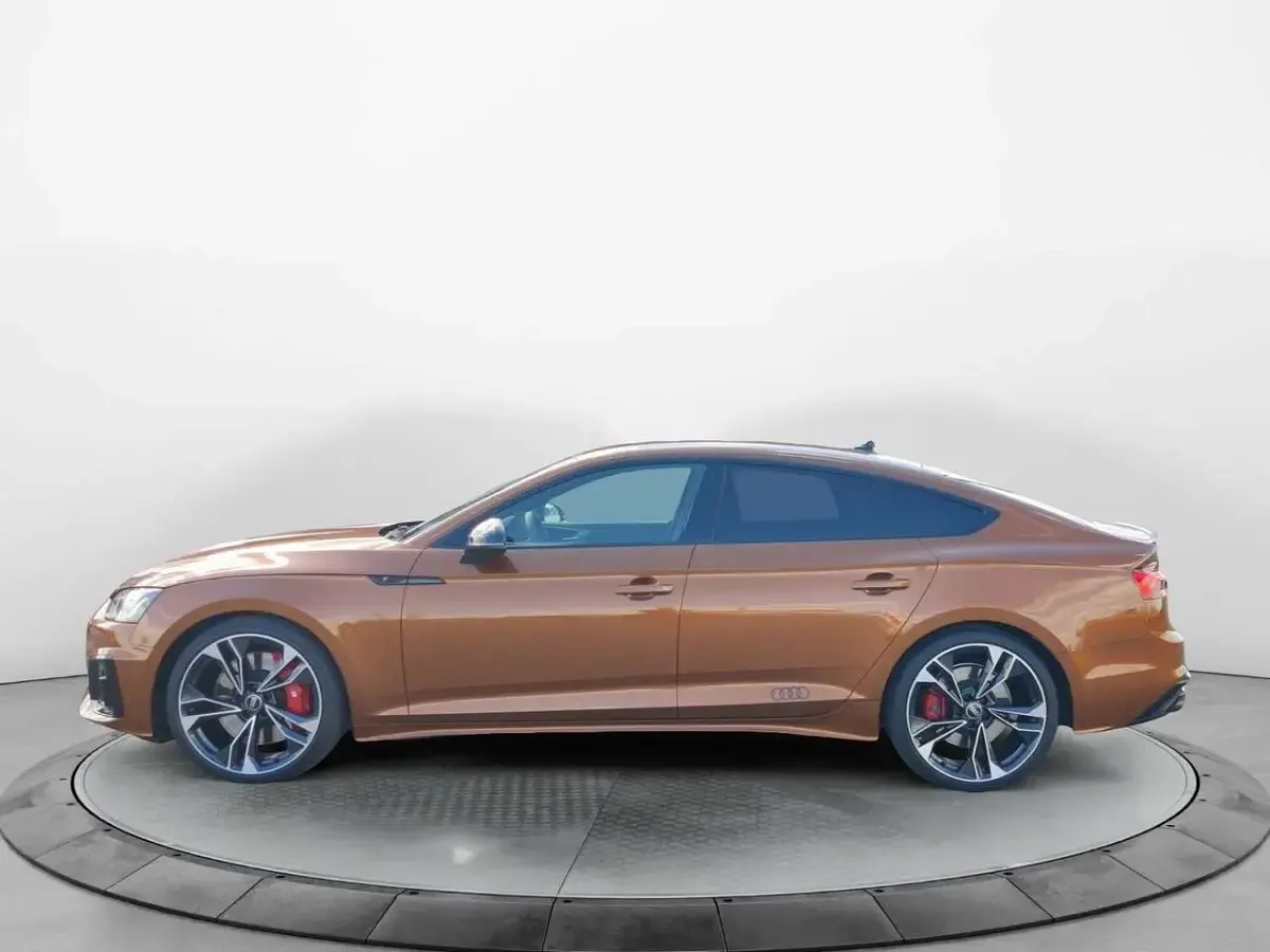 Używany Audi S5 341 KM (250 kW) 2024 Individuallackierungen audi ex Sedan/Limuzyna