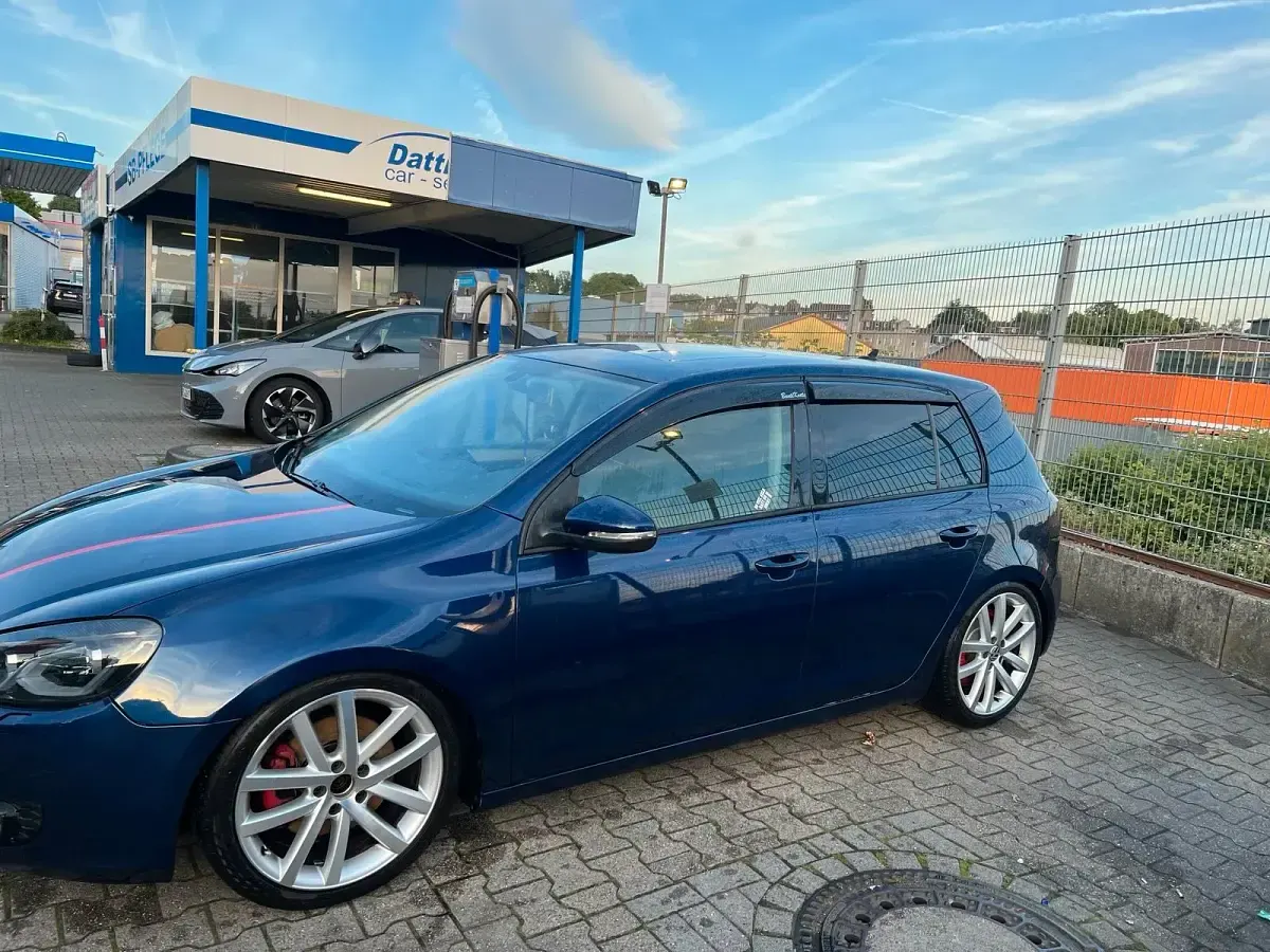 Gebraucht VW Golf VI 160 PS (117 kW) 2009 Blau Kleinwagen
