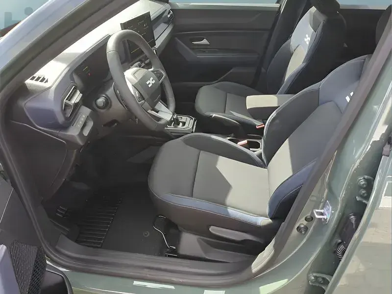 Neu Dacia Duster 122 PS (89 kW) 2026 Grün SUV