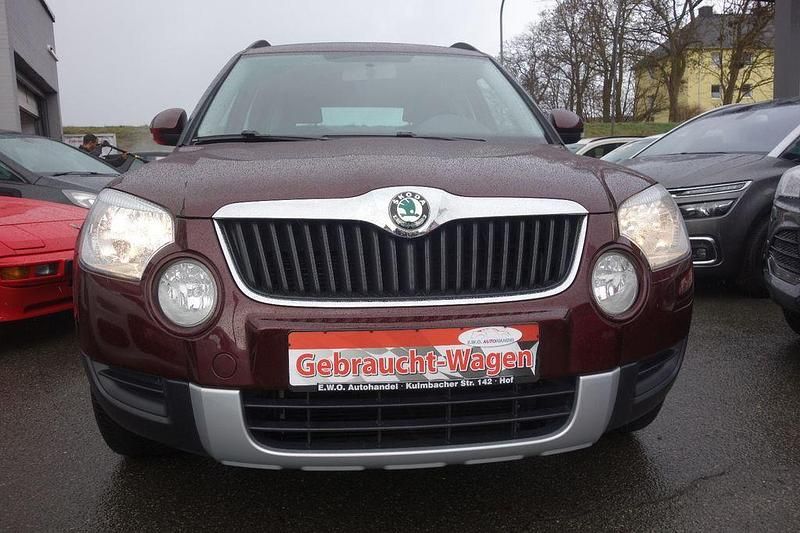 Gebraucht Skoda Yeti Plus Edition 105 PS (77 kW) 2012 Rot SUV