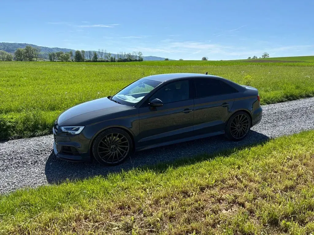 Gebraucht Audi S3 Sport 300 PS (220 kW) 2019 Grau Limousine
