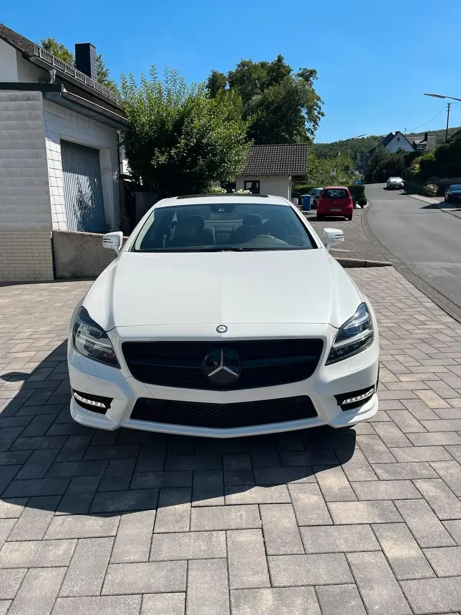 Gebraucht Mercedes CLS500 408 PS (300 kW) 2011 Weiß Coupé