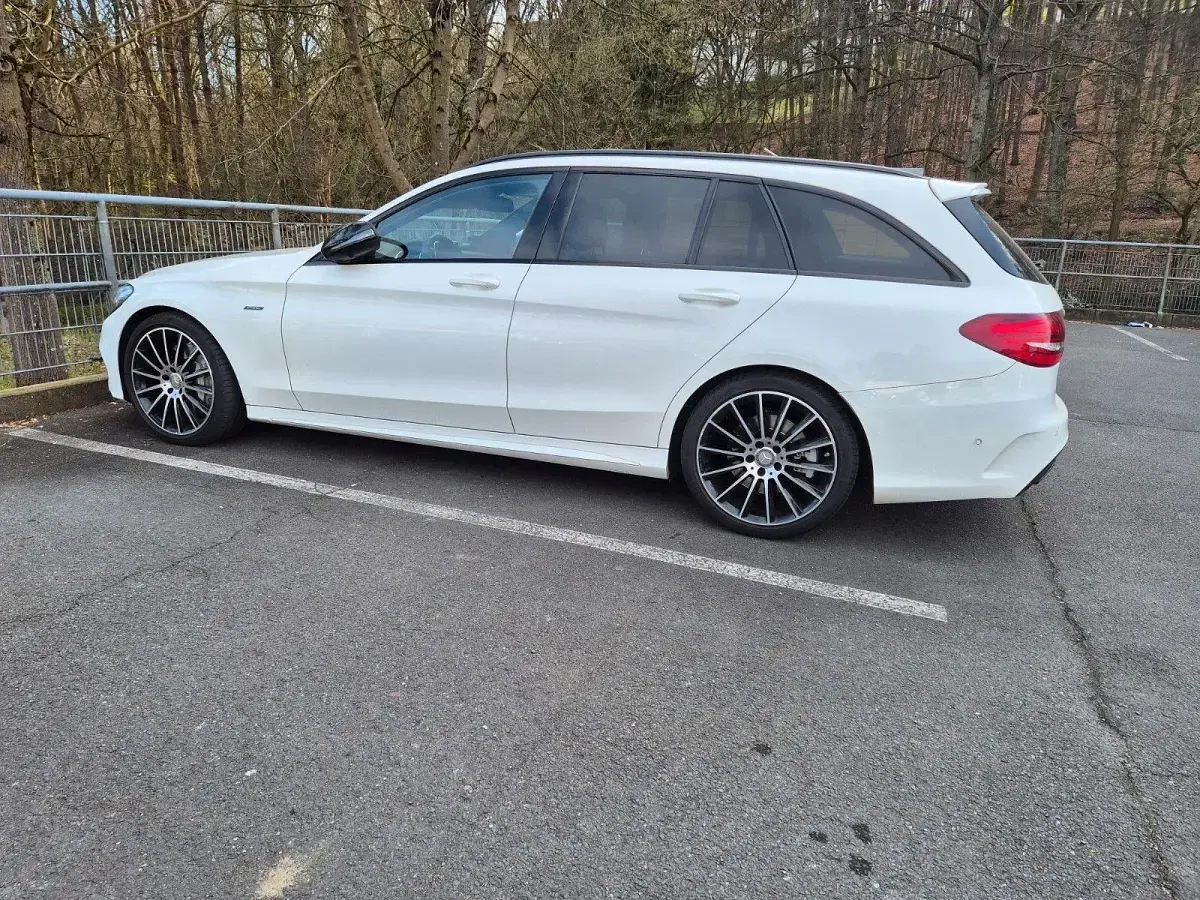 Gebraucht Mercedes C450 AMG AMG 367 PS (269 kW) 2016 Weiß Kombi