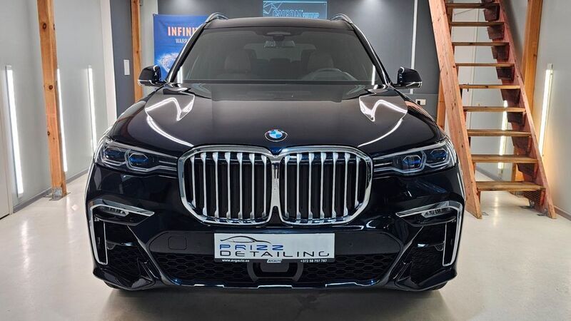 Schwarz Gebraucht 2019 BMW X7 M Sport SUV | 74.999 € (Teuer) - Bild 1/4