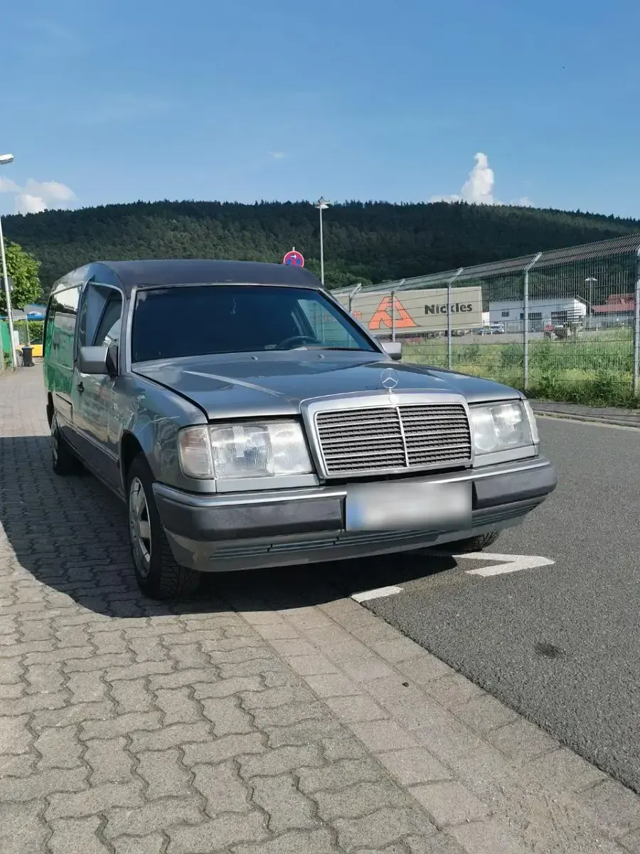 Gebraucht Mercedes 250 92 PS (67 kW) 1990 Kombi
