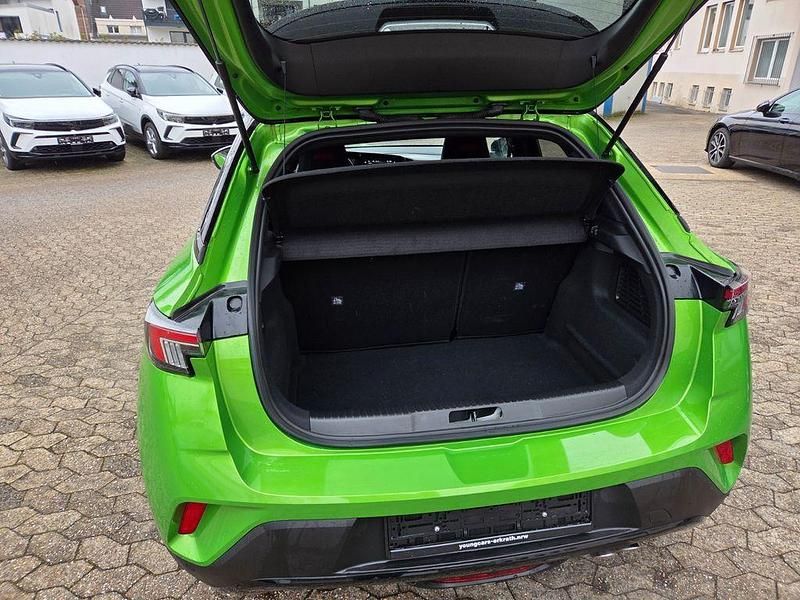 Gebraucht Opel Mokka 136 PS (100 kW) 2023 Grün SUV