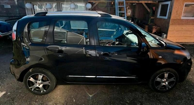 Używany Citroën C3 100 KM (73 kW) 2010 Czarny Minivan