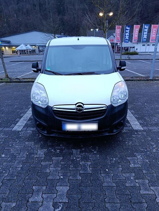 Gebraucht Opel Combo 89 PS (65 kW) 2016 Weiß Van / Kleinbus