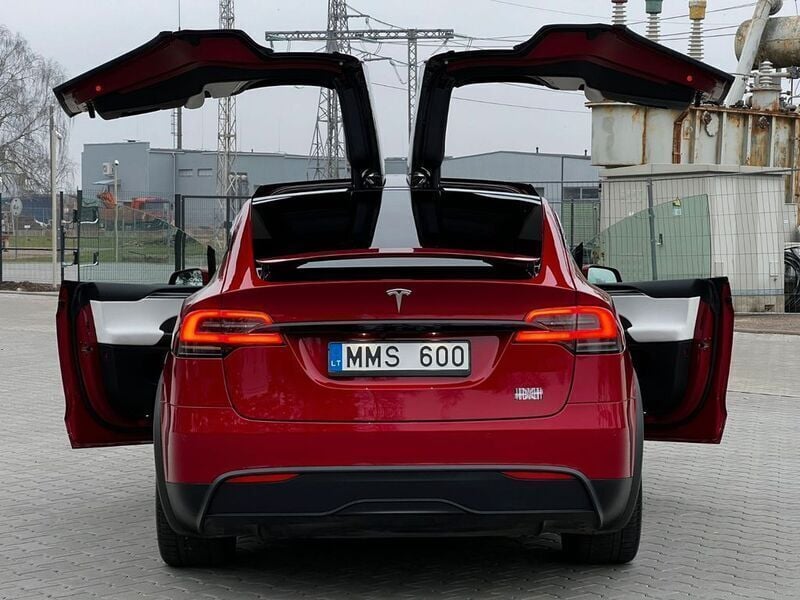 Rot Gebraucht 2022 Tesla Model X Plaid SUV | 75.300 € (Guter Preis) - Bild 1/4