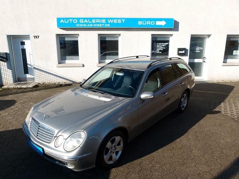 Gebraucht Mercedes E220 150 PS (110 kW) 2004 Silber Kombi