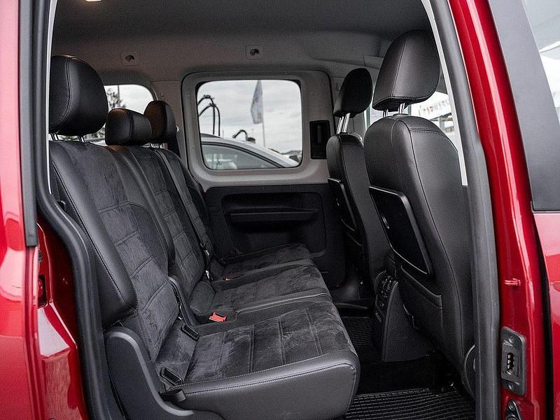 Gebraucht VW Caddy Maxi Highline 102 PS (75 kW) 2018 Fortanarot Van / Kleinbus