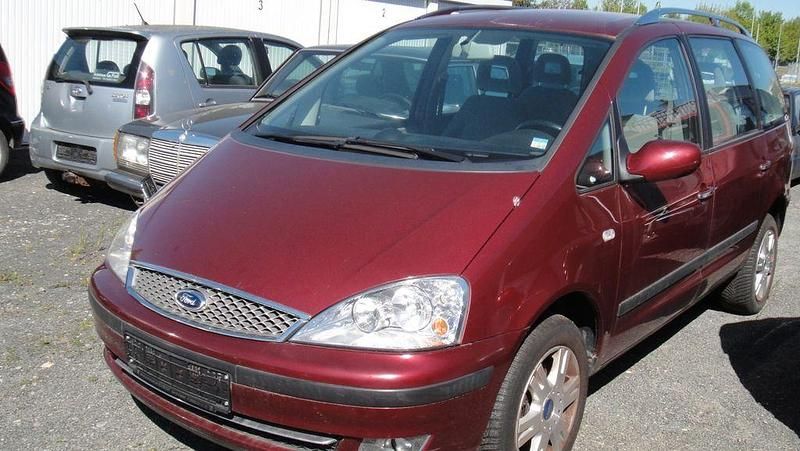 Gebraucht Ford Galaxy Ghia 140 PS (102 kW) 2005 Rot Van / Kleinbus