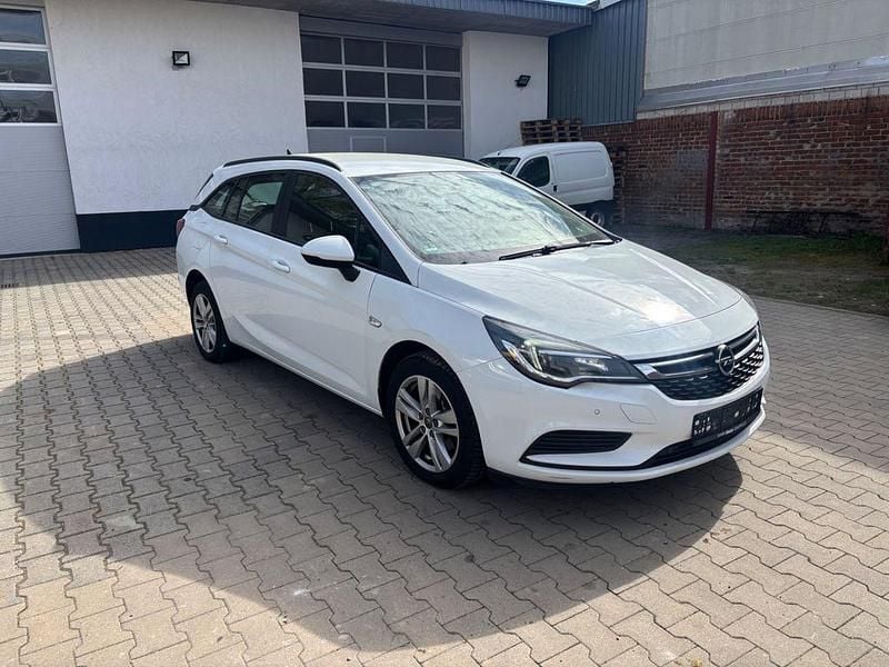 Gebraucht Opel Astra Edition 136 PS (100 kW) 2017 Weiß Kombi