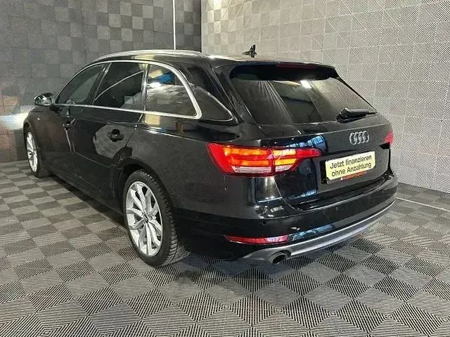 Gebraucht Audi A4 S-line plus 156 PS (114 kW) 2018 Schwarz Kombi