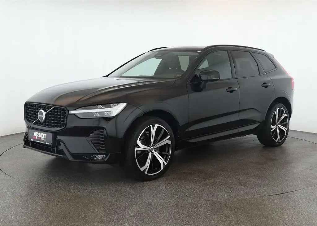 Gebraucht Volvo XC60 Plus 197 PS (144 kW) 2023 Onyx black SUV