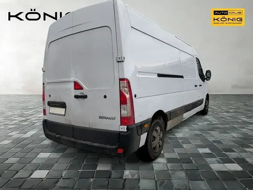 Second-hand Renault Master 150 CP (110 kW) 2023 Alb Van