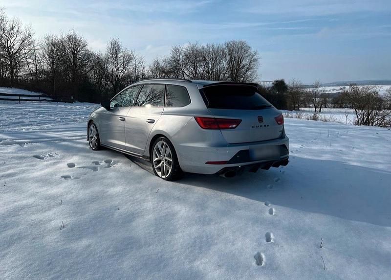 Gebraucht Seat Leon ST 4Drive 300 PS (220 kW) 2018 Silber Kombi