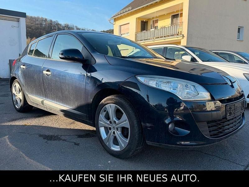 Gebraucht Renault Mégane Dynamique 110 PS (80 kW) 2010 Blau Limousine