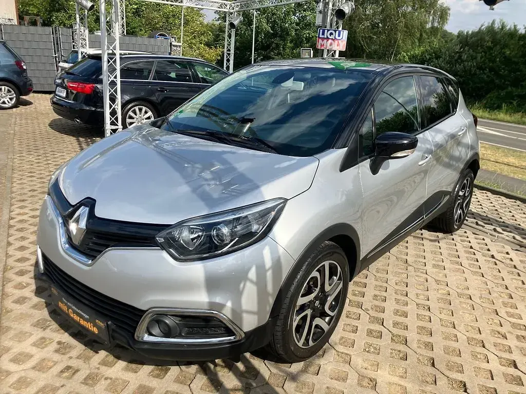 Gebraucht Renault Captur Luxe 120 PS (88 kW) 2015 Silber SUV