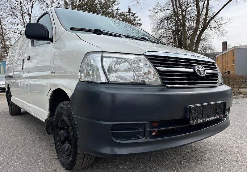 Gebraucht Toyota HiAce 117 PS (86 kW) 2012 Weiß Van / Kleinbus