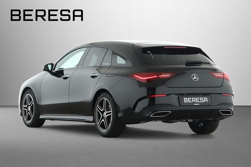 Gebraucht Mercedes CLA180 Shooting Brake AMG 116 PS (85 kW) 2025 Schwarz Kombi