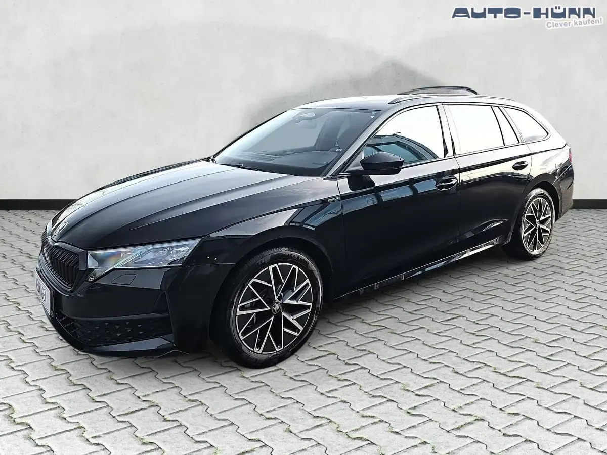Neu Skoda Octavia SportLine 204 PS (150 kW) 2026 Schwarzmagic perleffekt Kombi