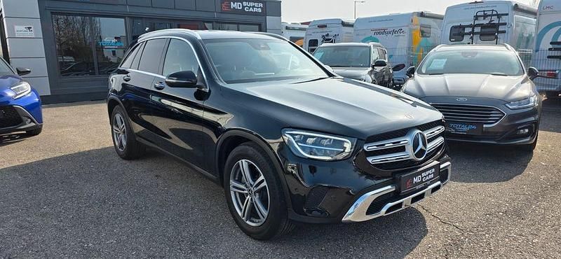 Gebraucht Mercedes GLC220 194 PS (142 kW) 2021 Schwarz SUV