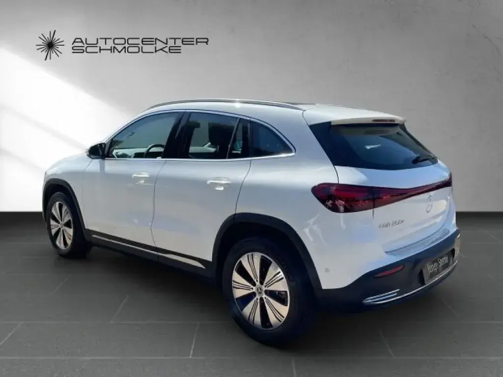 Gebraucht Mercedes EQA250 139 kW (190 PS) 2025 Unilack polarweiß SUV