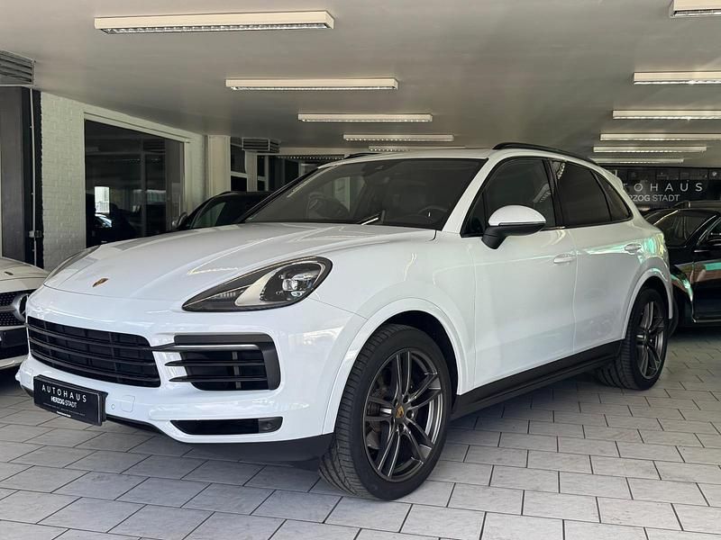 Weiß Gebraucht 2018 Porsche Cayenne SUV | 39.999 € (Guter Preis) - Bild 1/4
