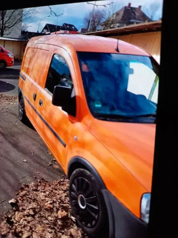 Usata Opel Combo 101 CV (74 kW) 2006 Nero Monovolume