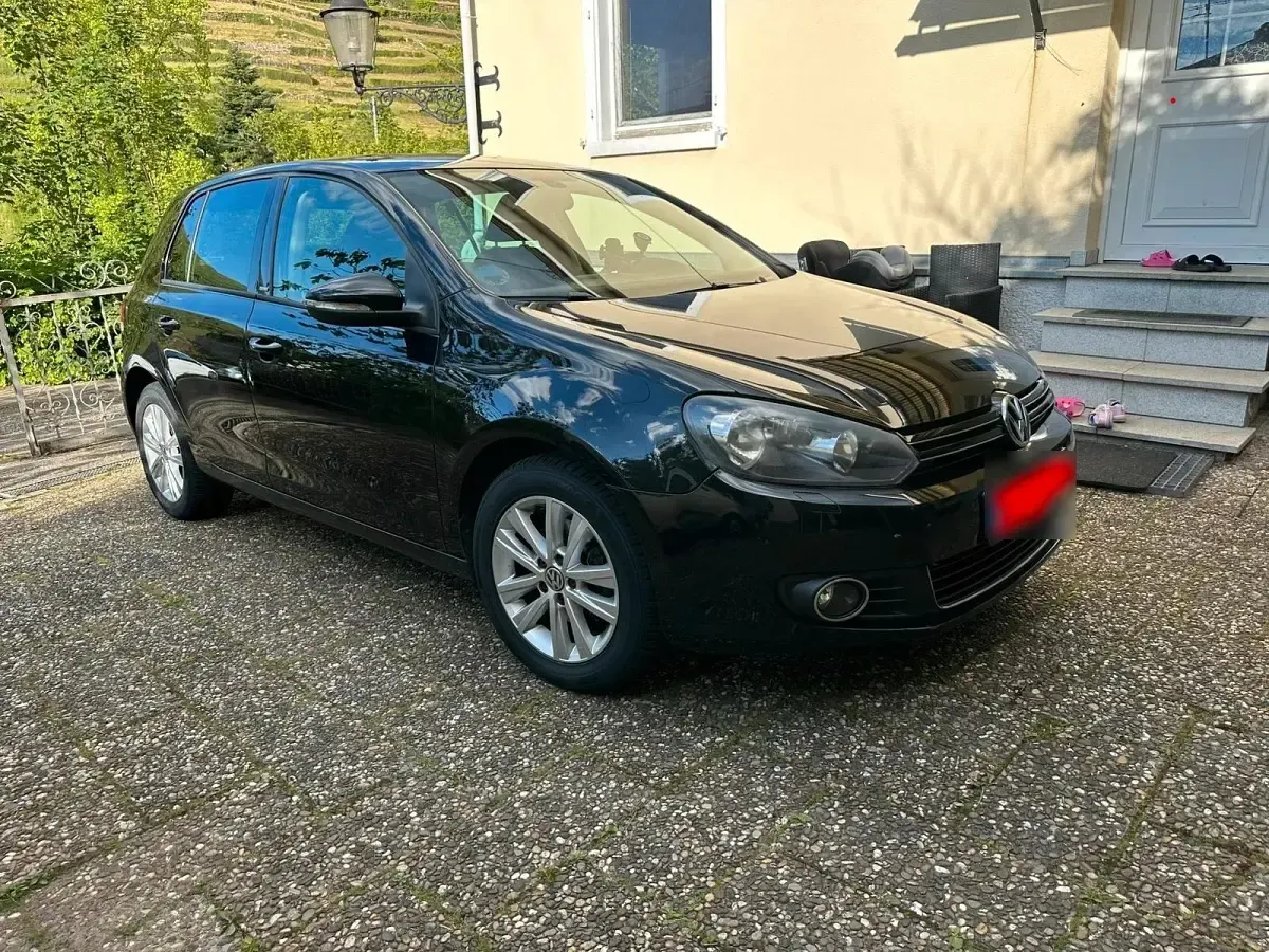 Gebraucht VW Golf VI Style 80 PS (58 kW) 2011 Schwarz Kleinwagen