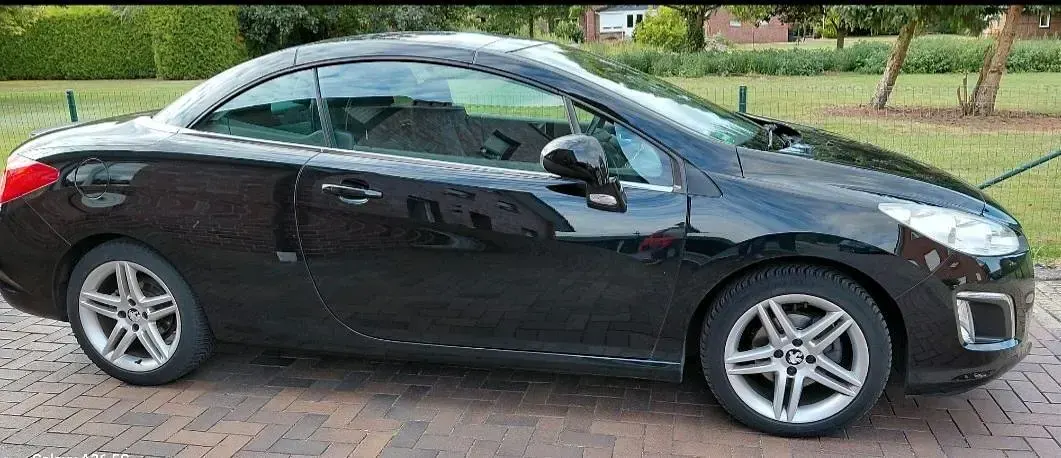 Gebraucht Peugeot 308 CC 120 PS (88 kW) 2011 Schwarz Cabrio
