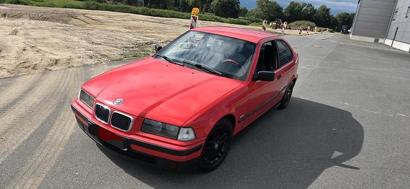 Rot Gebraucht 1997 BMW 316 Coupé | 1.800 € (Guter Preis) - Bild 1/4
