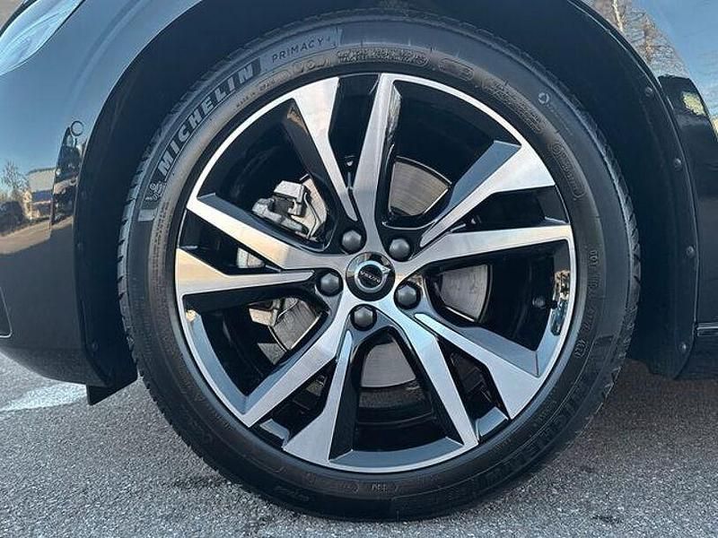 Gebraucht Volvo V60 Plus 197 PS (144 kW) 2025 Schwarz Kombi