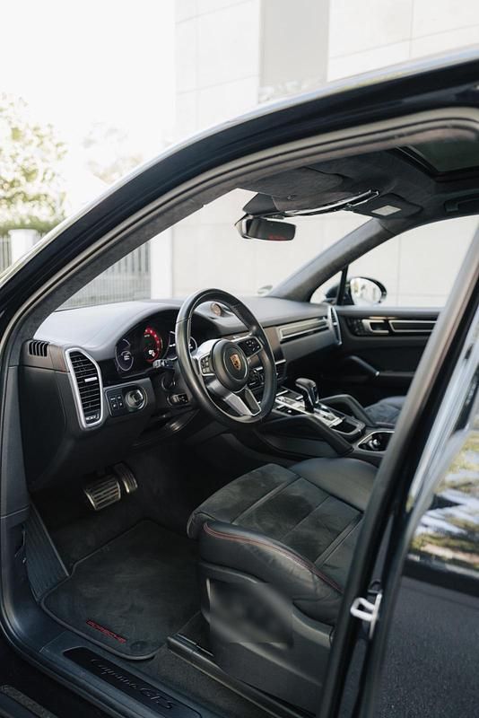 Gebraucht Porsche Cayenne GTS 460 PS (338 kW) 2022 Schwarz SUV